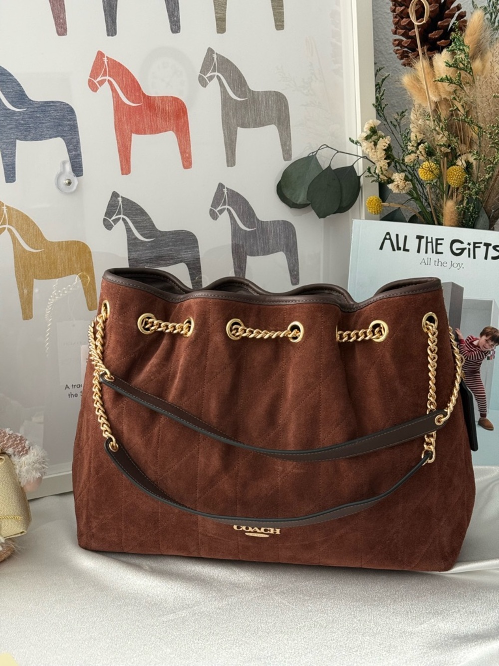 COACH CCZ80 Evelyn Shoulder Bag with Quilting Suede Gold/Vintage Brown/ Mapl WNT - Picture 2 of 13
